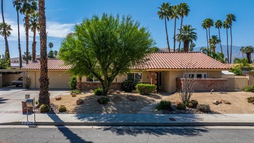 3175 E Loma Vista Circle, Palm Springs, CA, 92264 | Card Image