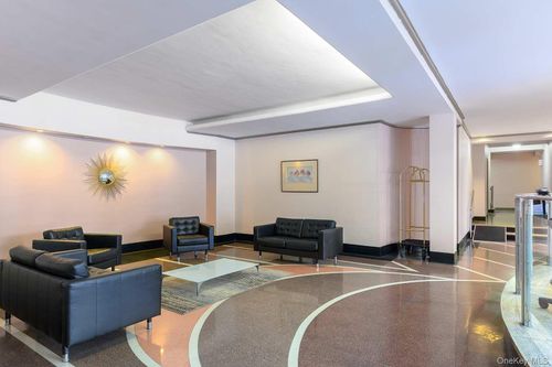 apt-2e-67-40 Yellowstone Blvd, Forest Hills, NY, 11375-2616 | Card Image