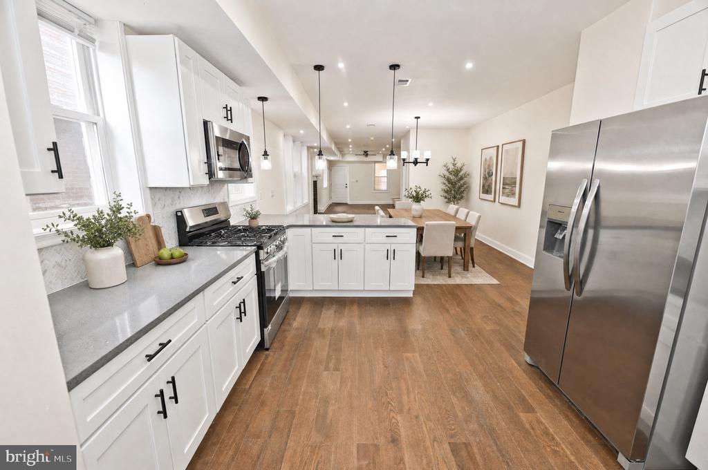 Residential in PHILADELPHIA 4