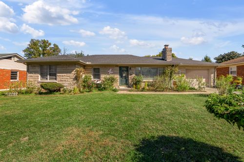 1944 Alexandria Dr, Lexington, KY, 40504-3108 | Card Image