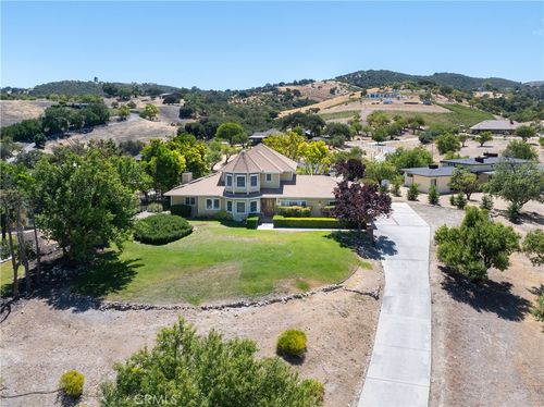 2221 Almond Springs Dr, PASO ROBLES, CA, 93446-5206 | Card Image