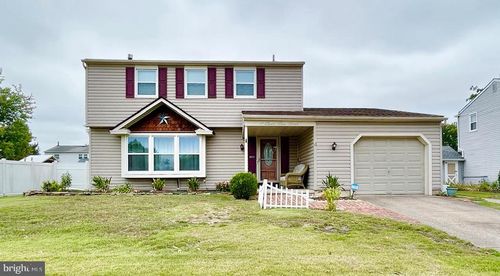 4 Bull Run Rd, Clementon, NJ, 08021-2711 | Card Image