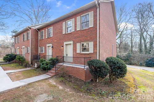 21-239 13th Avenue Pl Nw, Hickory, NC, 28601-2561 | Card Image