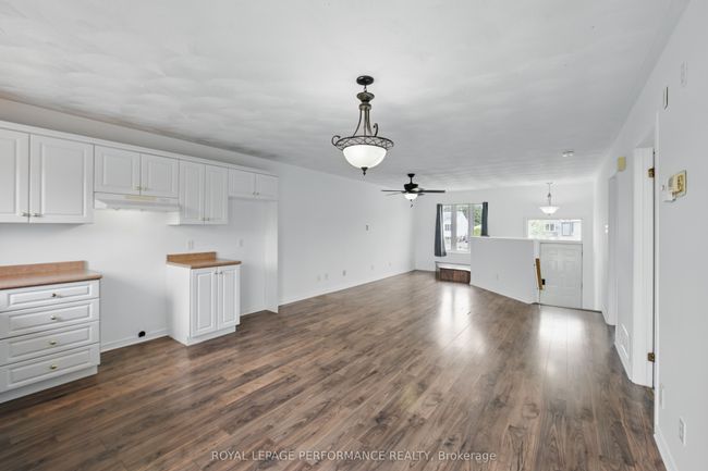 B - 541B Blvd Devista, House attached with 3 bedrooms, 2 bathrooms and 4 parking in Alfred ON | Image 7