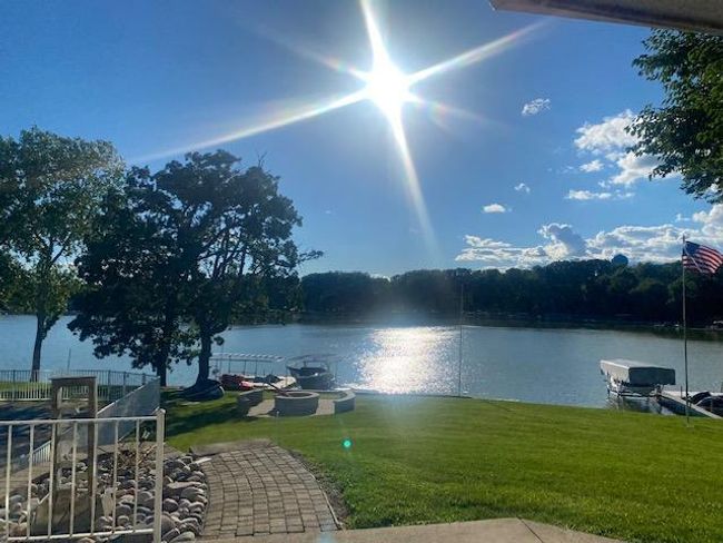 978 East Shore Drive, House other with 6 bedrooms, 7 bathrooms and 7 parking in Fox Lake IL | Image 9