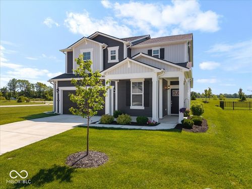 6915 Seabiscuit Rd, Whitestown, IN, 46075-7557 | Card Image