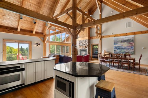 141 Allan Ridge Rd, Morristown, VT, 05661-8699 | Card Image