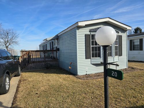 20 Cedar Ln, Sandwich, IL, 60548-9531 | Card Image