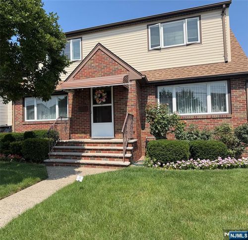 238 4th St, Saddle Brook, NJ, 07663-6206 | Card Image
