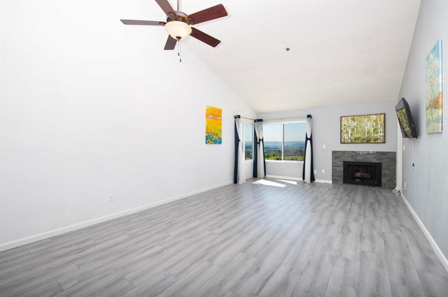 Living Room | Image 4