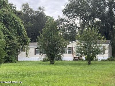 121 Shepard Trail, House other with 3 bedrooms, 2 bathrooms and null parking in Palatka FL | Image 1