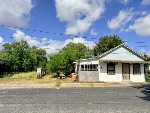707-703-707 Francesca St, Corpus Christi, TX, 78405-2530 | Card Image