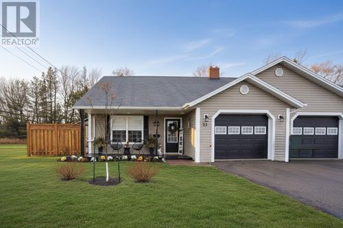 21 Heatherway Dr, Cornwall, PE, C0A1H0 | Card Image