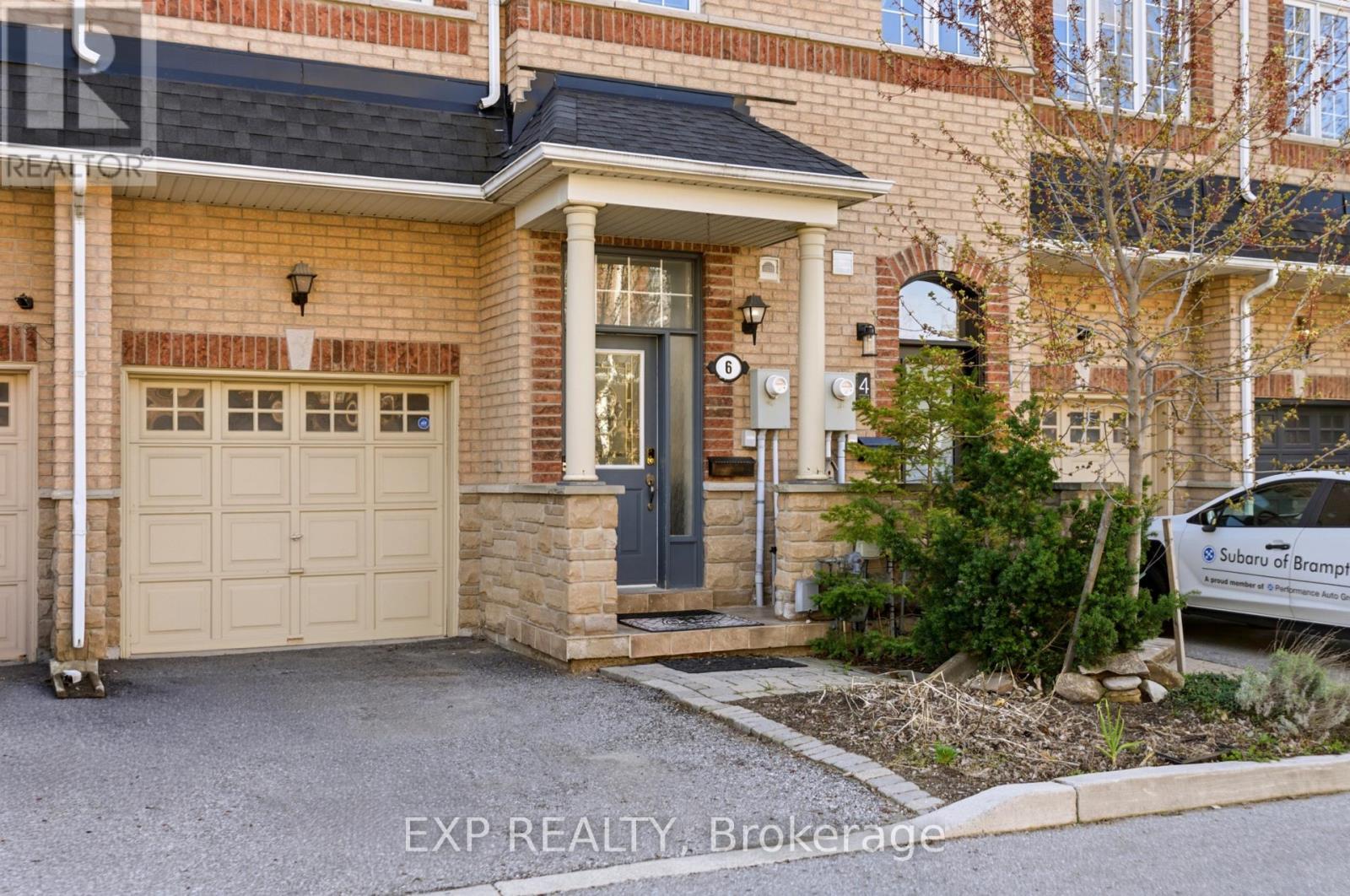 Residential in Brampton (Downtown Brampton) 4