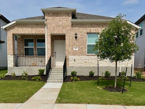 201 Betsy Rd, Hutto, TX, 78634-2701 | Card Image