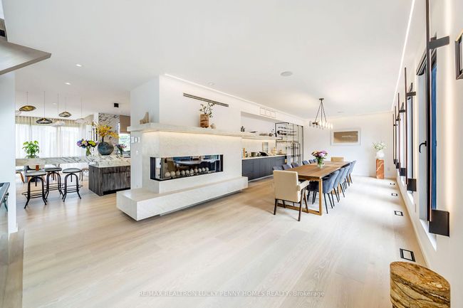 2 Allen Manor, House other with 5 bedrooms, 7 bathrooms and 24 parking in Markham ON | Image 8