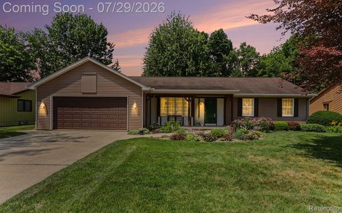1317 Cranbrook Dr, Saginaw, MI, 48638-5470 | Card Image