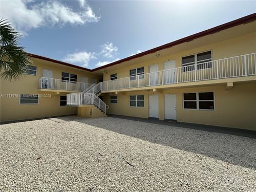 apt-9-260 Sw 8th St, Pompano Beach, FL, 33060-8341 | Card Image