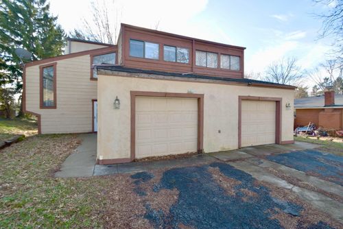 5673-56715673 Saranac Dr, Columbus, OH, 43232-3047 | Card Image