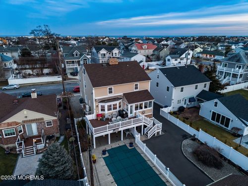 305 Chicago Ave, Point Pleasant Beach, NJ, 08742-3228 | Card Image
