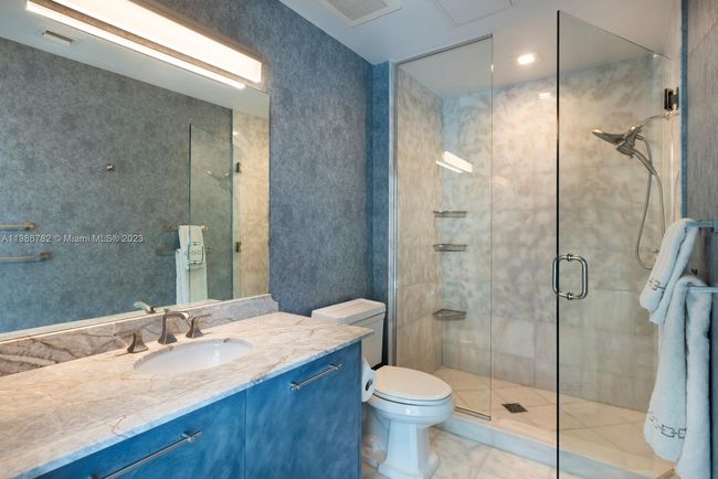 APT-501 - 50 S Pointe Dr, Condo with 1 bedrooms, 1 bathrooms and null parking in Miami Beach FL | Image 10