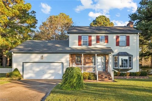 8827 Cook Dr, Hayes, VA, 23072-3862 | Card Image