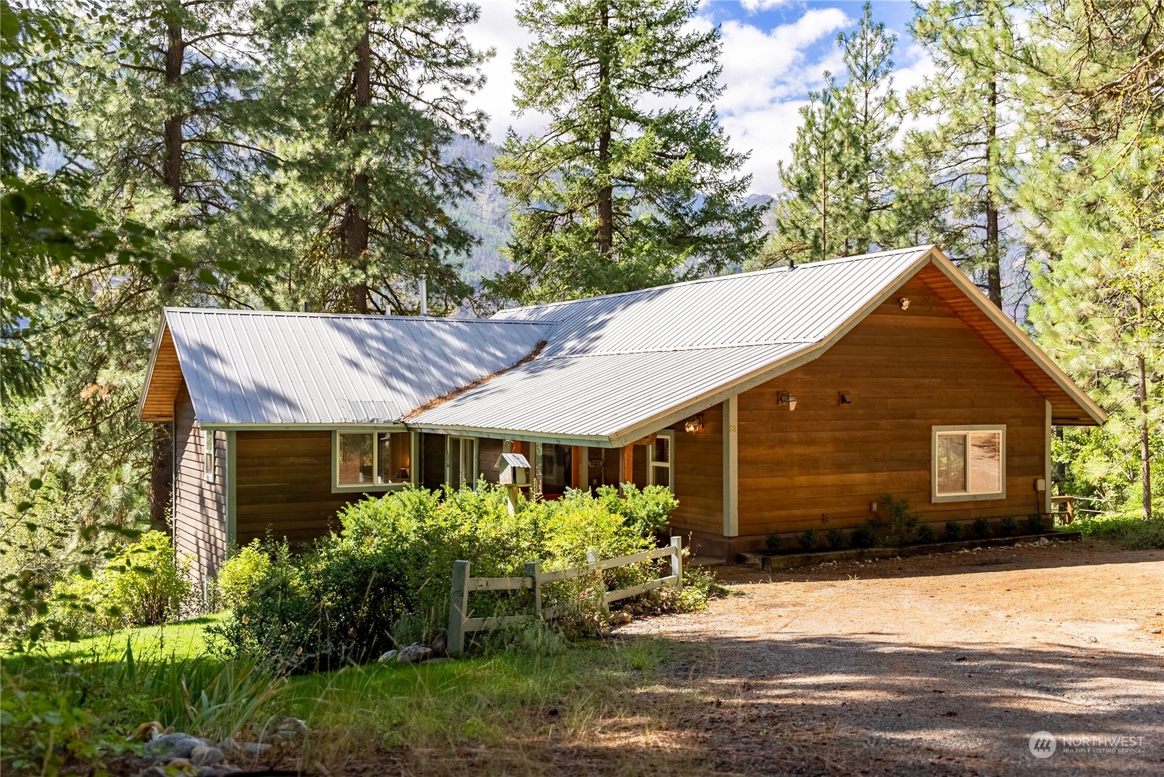 Sunflower Ln, Winthrop, WA 98862