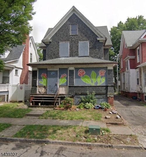 890 S 19th St, Newark, NJ, 07108-1110 | Card Image