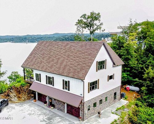 313 River Bluff Way, Newport, TN, 37821-8569 | Card Image