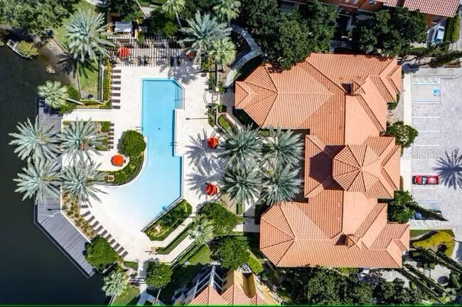 Pool and Clubhouse | Image 21