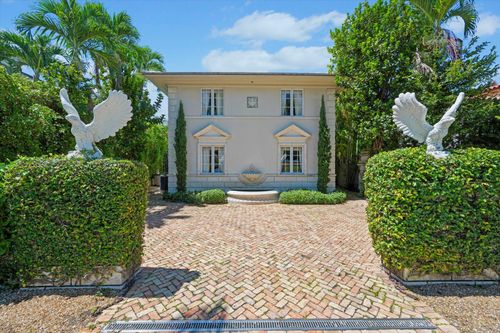 408 Chilean Ave, Palm Beach, FL, 33480-4529 | Card Image