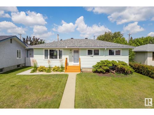 5516 140a Ave Nw, Edmonton, AB, T5A1H3 | Card Image