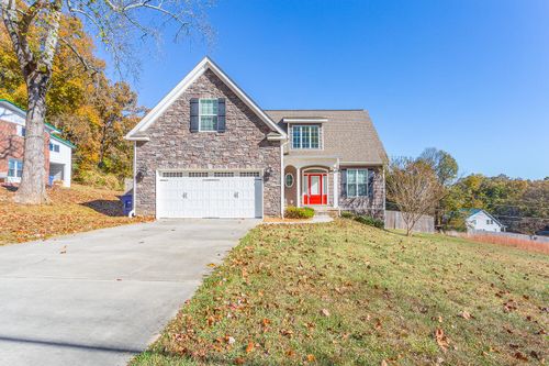10051 Forest Dr, Ooltewah, TN, 37363-8301 | Card Image