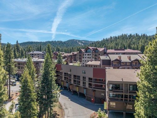 230-2000 N Village Dr, Truckee, CA, 96161-4349 | Card Image