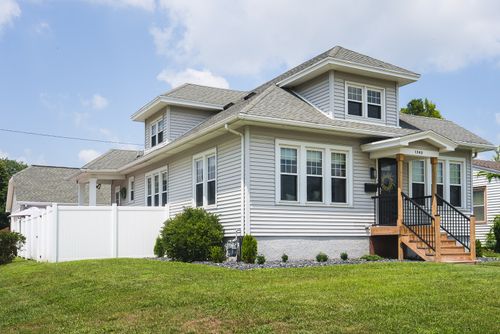 1545 Argyle Rd, La Salle, IL, 61301-1374 | Card Image