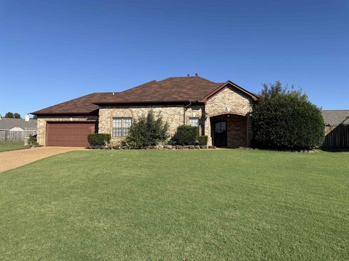 40 Gracie Cv, Oakland, TN, 38060-4877 | Card Image