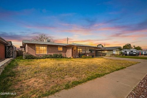 3009 Flax St, El Paso, TX, 79925-4522 | Card Image