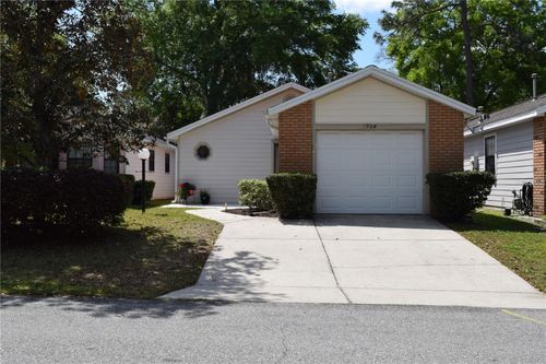 3904 Ne 22nd St, OCALA, FL, 34470-3179 | Card Image