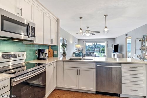 109-1001 Foxfire Ln, NAPLES, FL, 34104-4955 | Card Image