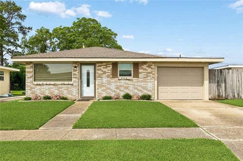 5120 Mount Shasta Dr, Marrero, LA, 70072-5638 | Card Image