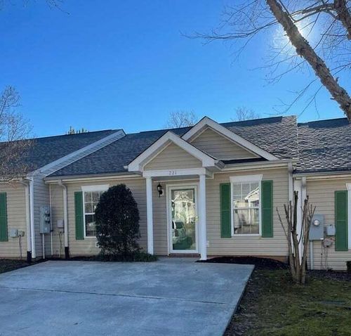 221 New Haven Ln Sw, Aiken, SC, 29803-8065 | Card Image