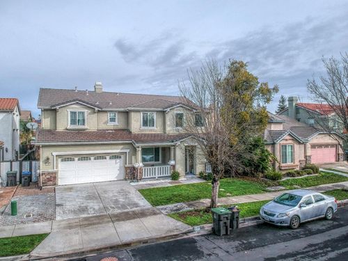 523 Danbury Pl, Lathrop, CA, 95330-8879 | Card Image
