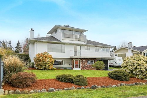 2070 Murphy Ave, Comox, BC, V9M1V6 | Card Image