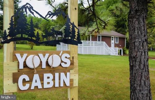 4064 Pine Grove Rd, STANLEY, VA, 22851-5417 | Card Image