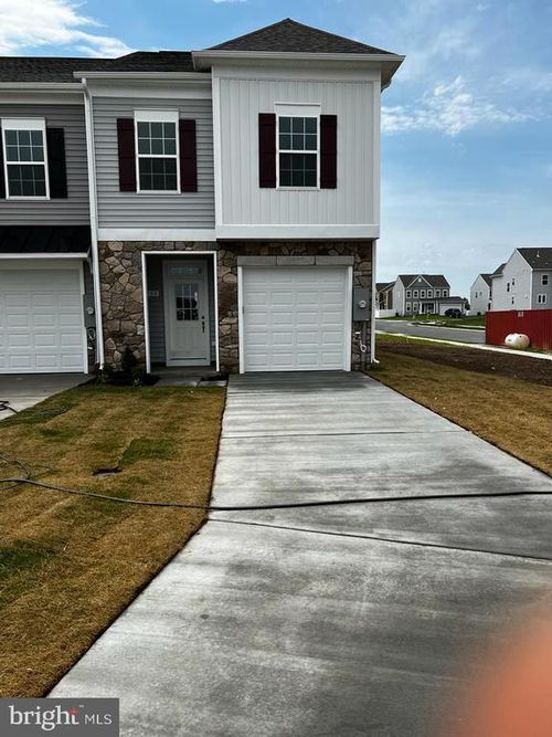 100 Copeley Cir, WINCHESTER, VA, 22602-5406 | Card Image