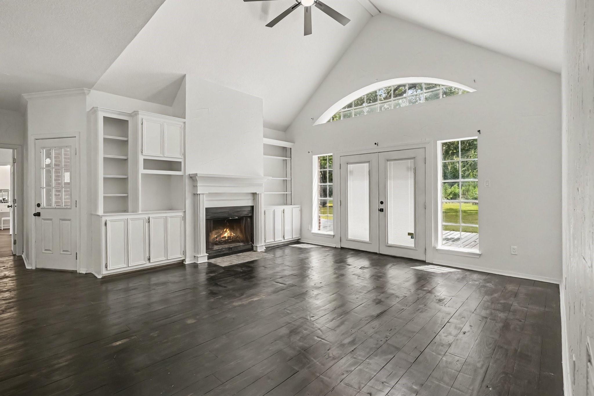 Residential Lease in Sweeny 5