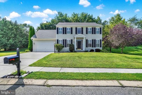 111 Glenray Ct, New Freedom, PA, 17349-8734 | Card Image