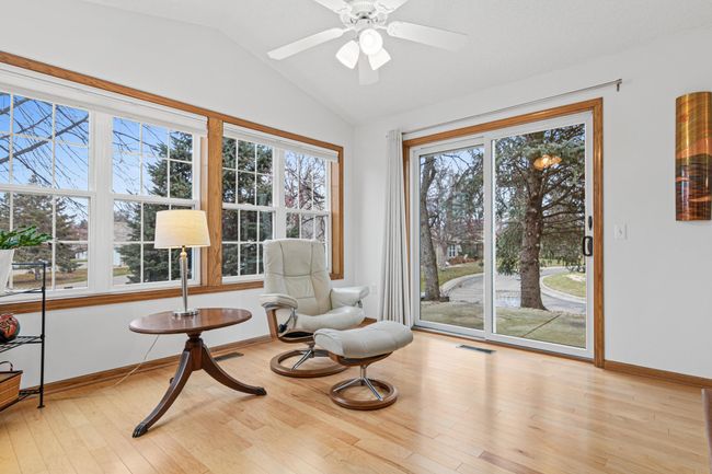 5794 Willow Ln N, Townhouse with 2 bedrooms, 2 bathrooms and null parking in Shoreview MN | Image 11