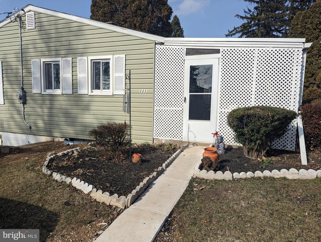 5th Ave, Steelton, PA 17113
