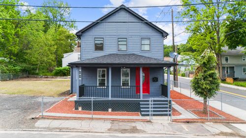 38 Bronson St, Waterbury, CT, 06704-3318 | Card Image
